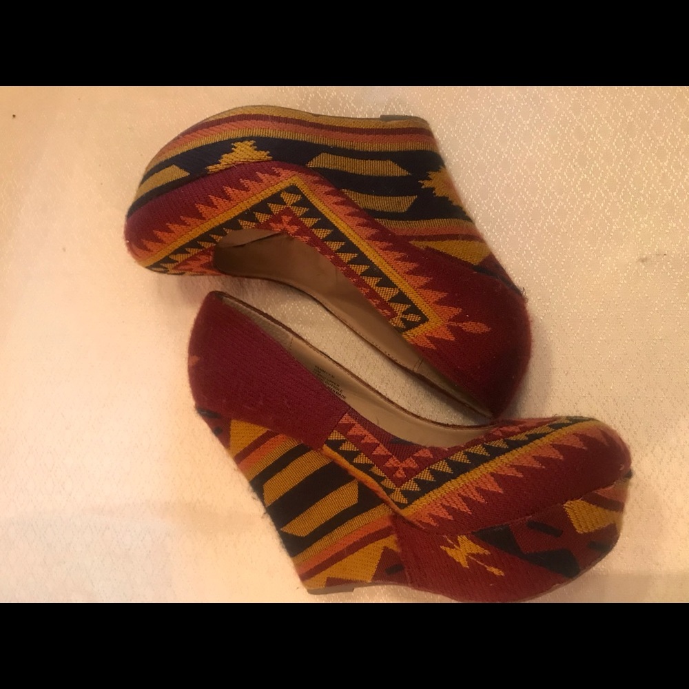 Shoes - Picture 3 of 3
